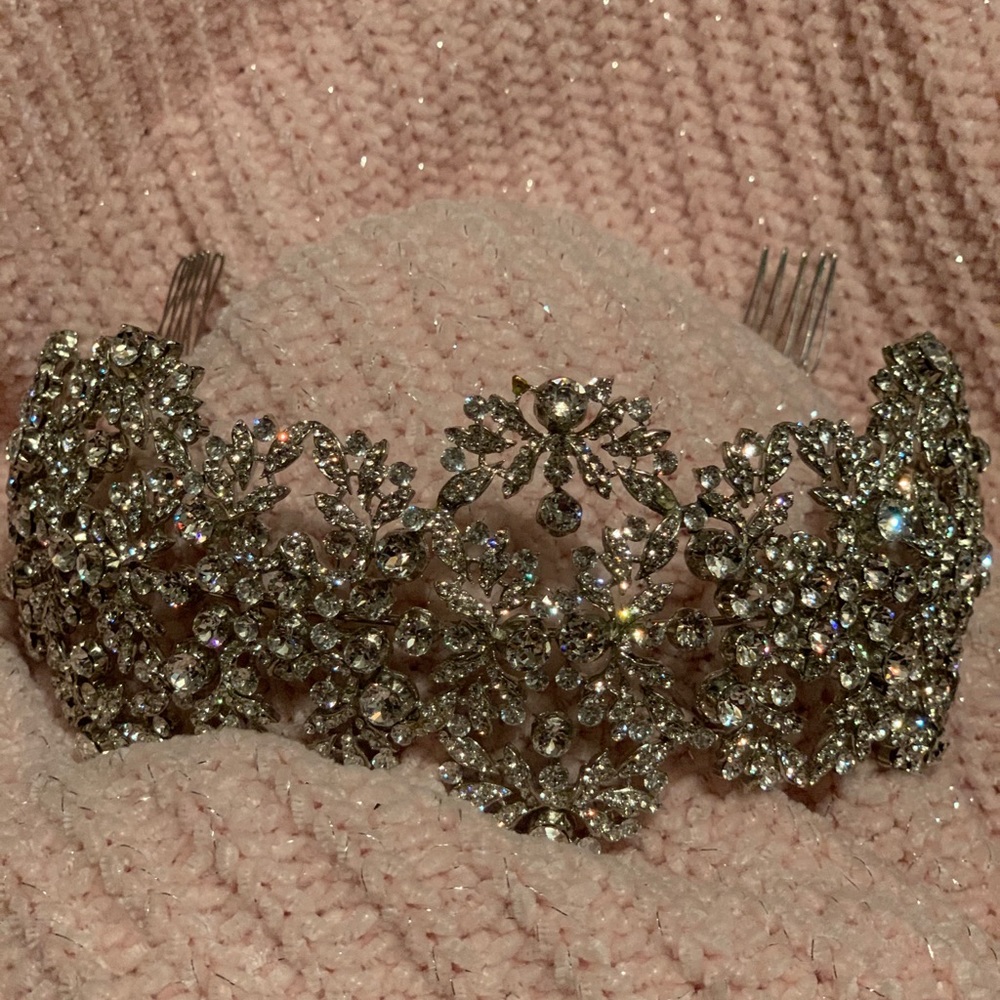 Bridal styles boutique headpiece - Picture 6 of 8